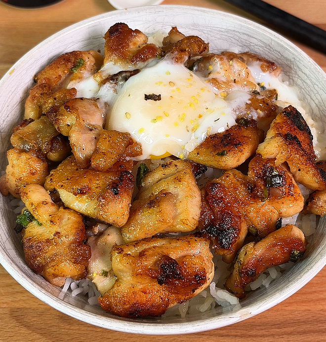 lemon chicken pepper rice bowl