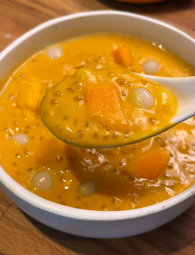 mango sago dessert