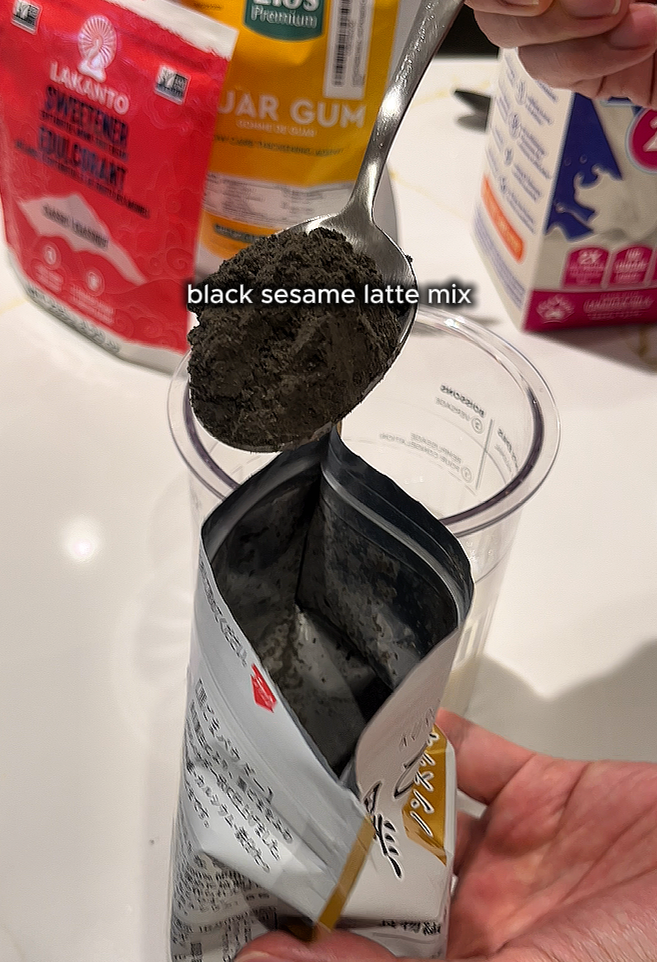 black sesame icecream